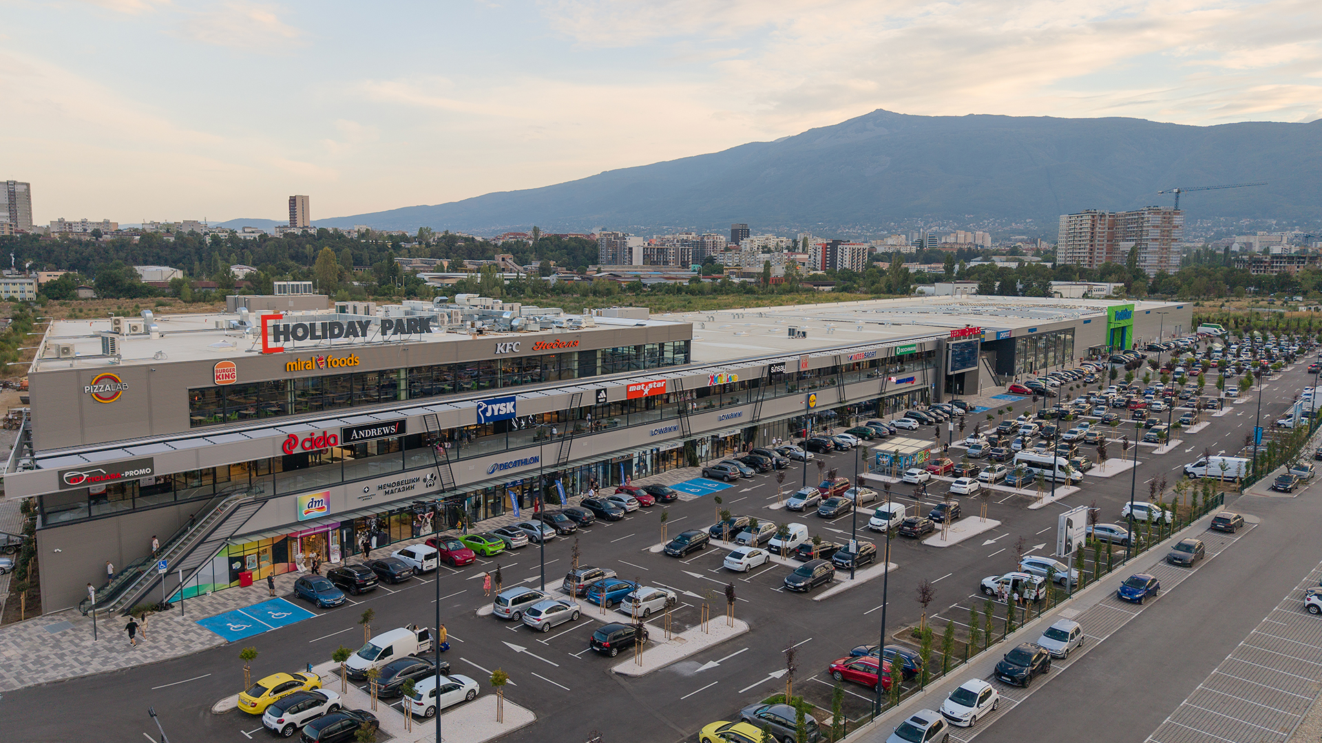 HOLIDAY PARK Красно село