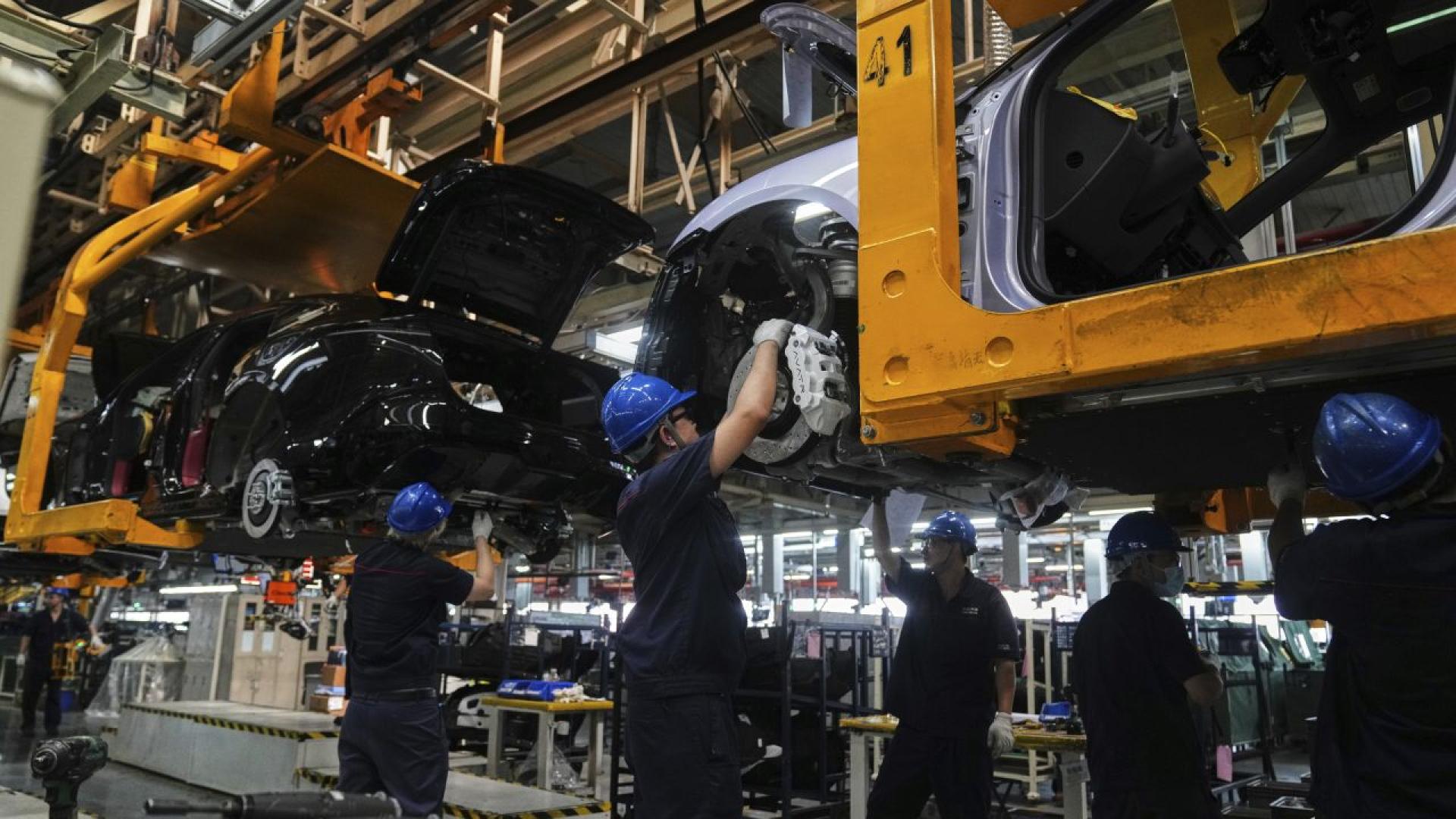 Китай обяви план за стабилизиране на растежа в автомобилния сектор