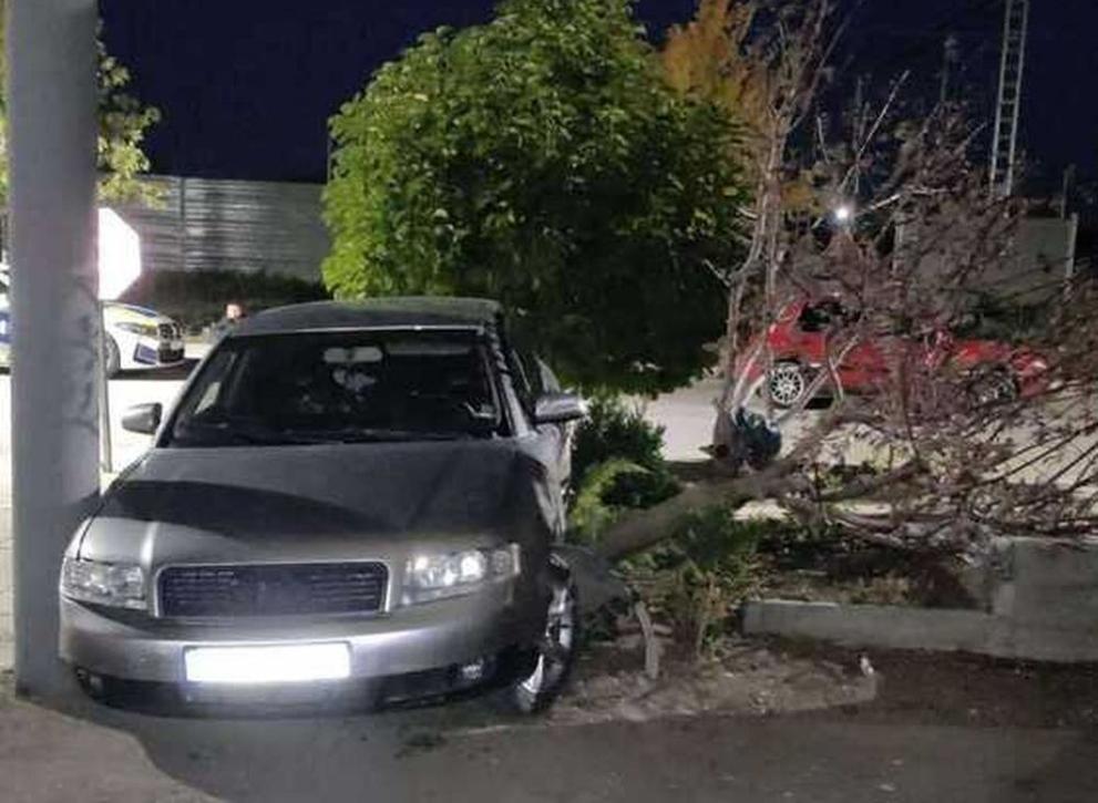 Шофьор на лек автомобил е задържан, след като е осуетил