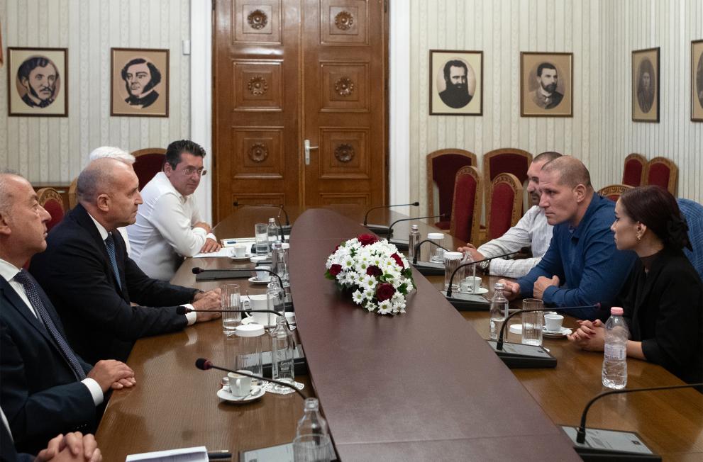 Президентът Румен Радев проведе среща в президентската институция с бивши