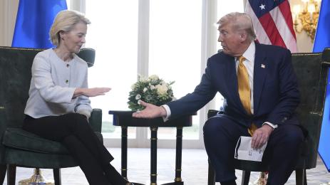 Урсула фон дер Лайен Доналд Тръмп