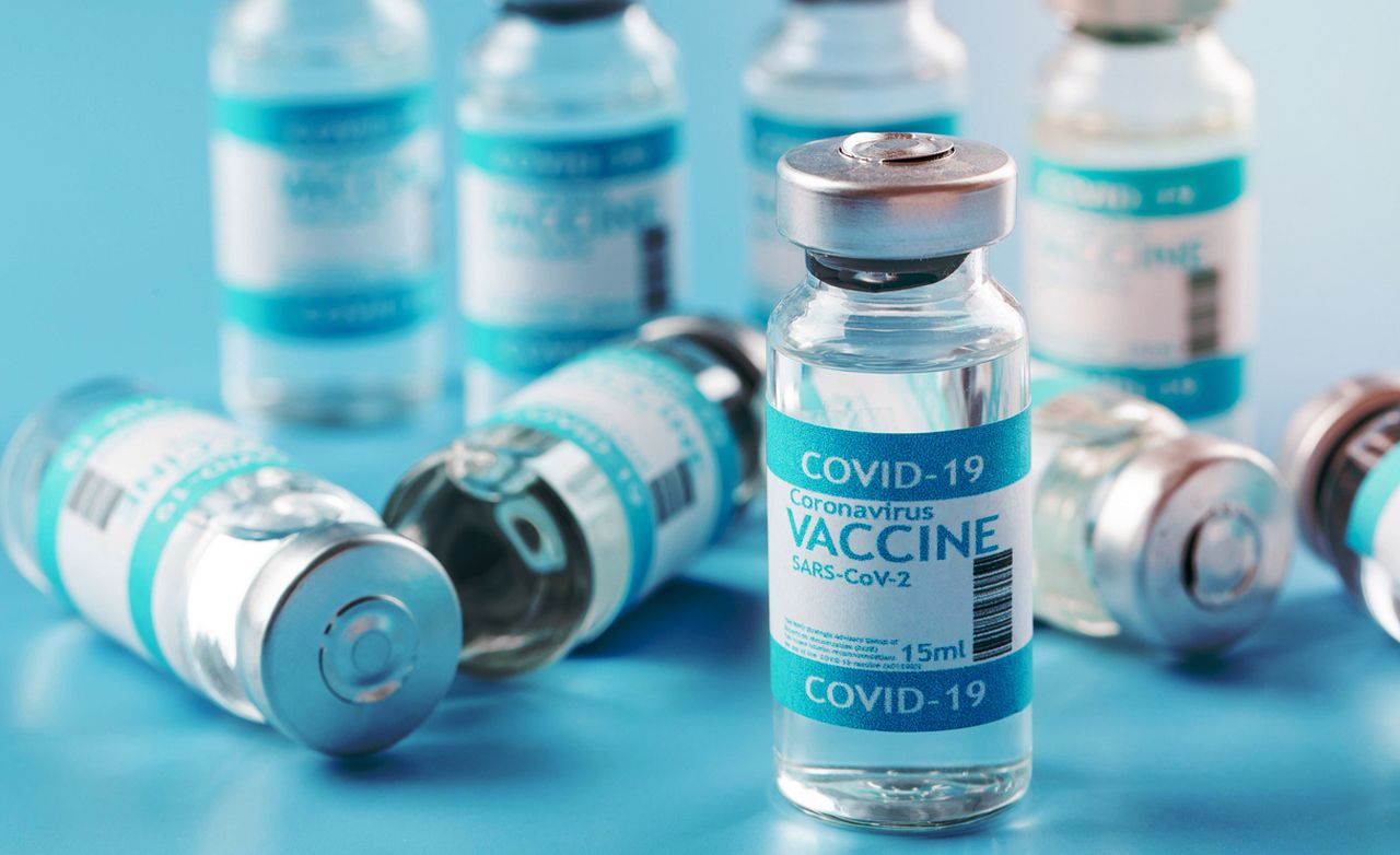 Започна имунизацията с нови ваксини срещу COVID-19