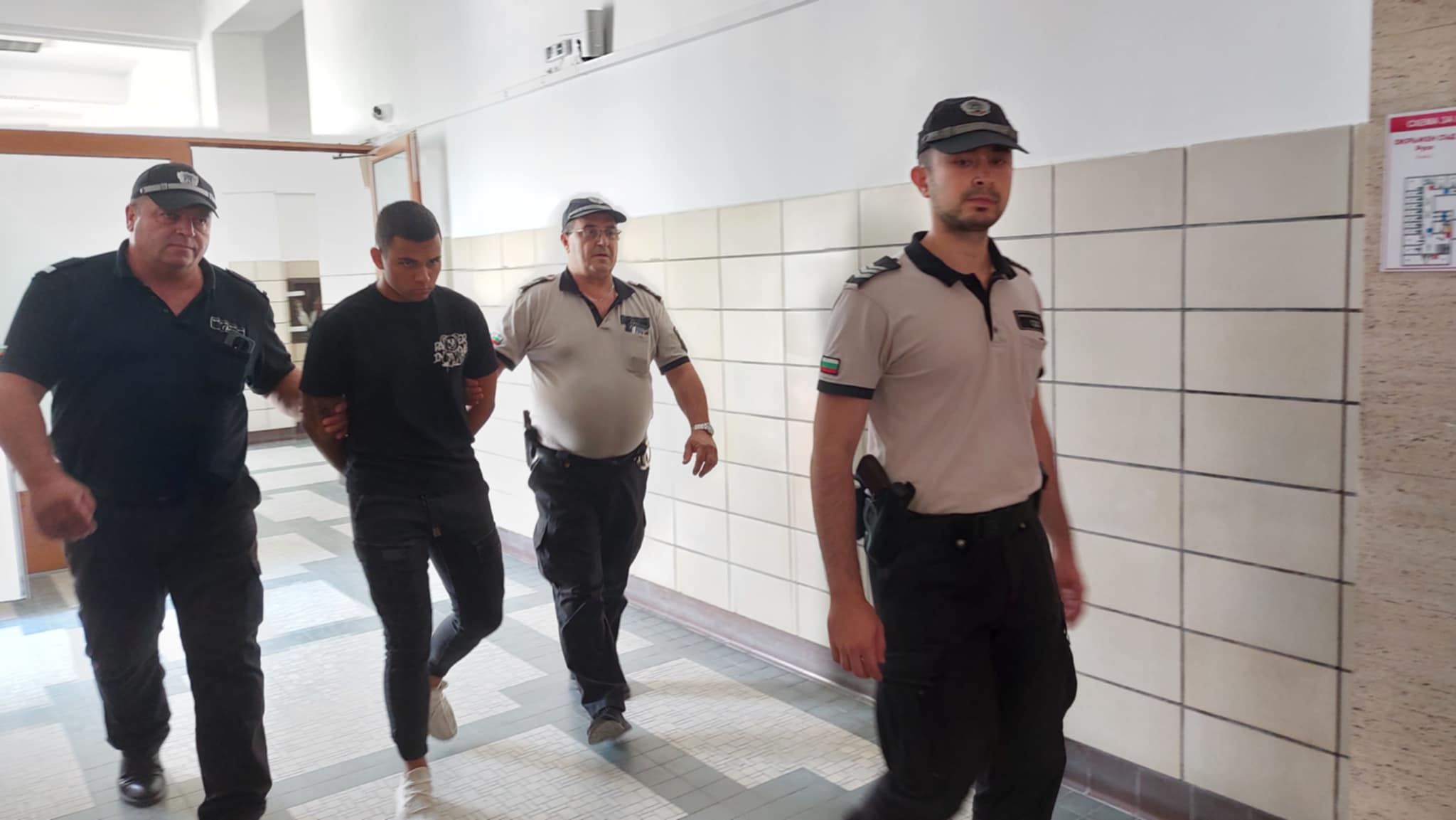 Виктор Иванов