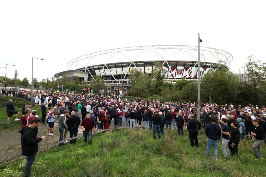 Протест на феновете на Уест Хем1