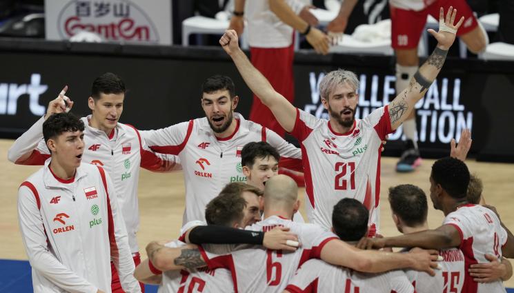 Полша - Полша и Турция докопаха четвъртфиналите на световното първенство по волейбол