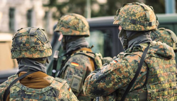 д - ВЕЧЕ НЕ Е СМЕШНО: Германия се подготвя за мащабен конфликт с Русия!