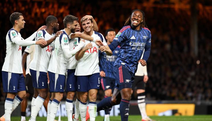 Арсенал и Тотнъм - Арсенал не си даде зор срещу Порт Вейл