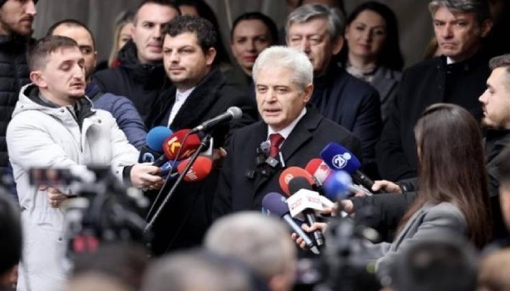 Али Ахмети - ТОВА ГИ ЧАКА СПОРЕД АЛИ АХМЕТИ: Ако РСМ не влезе в ЕС, половината жители отиват в Албания, половината - в България!