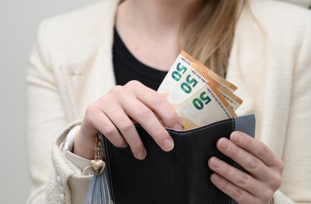 Предстоящият преход от лева в евро на 1 януари 2026