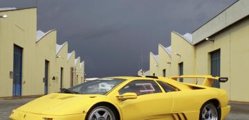 <p>Lamborghini Diablo SE 30 Jota</p>