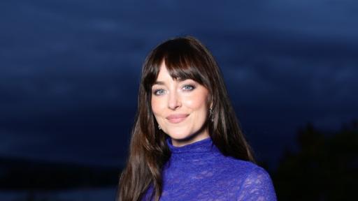 https://m.netinfo.bg/media/images/51186/51186030/512-288-dakota-dzhonsyn.jpg