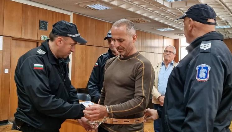 Ненчо Ненчев - Сливенският касапин остава с окови, пробол жертвата си 14 пъти!