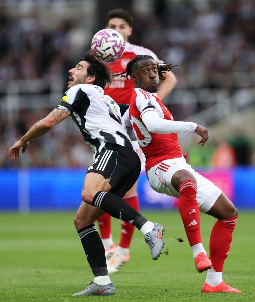 Нюкасъл Юнайтед vs Арсенал1