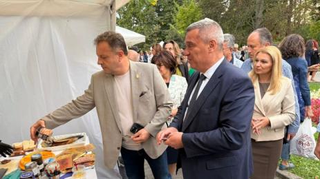 Георги Тахов