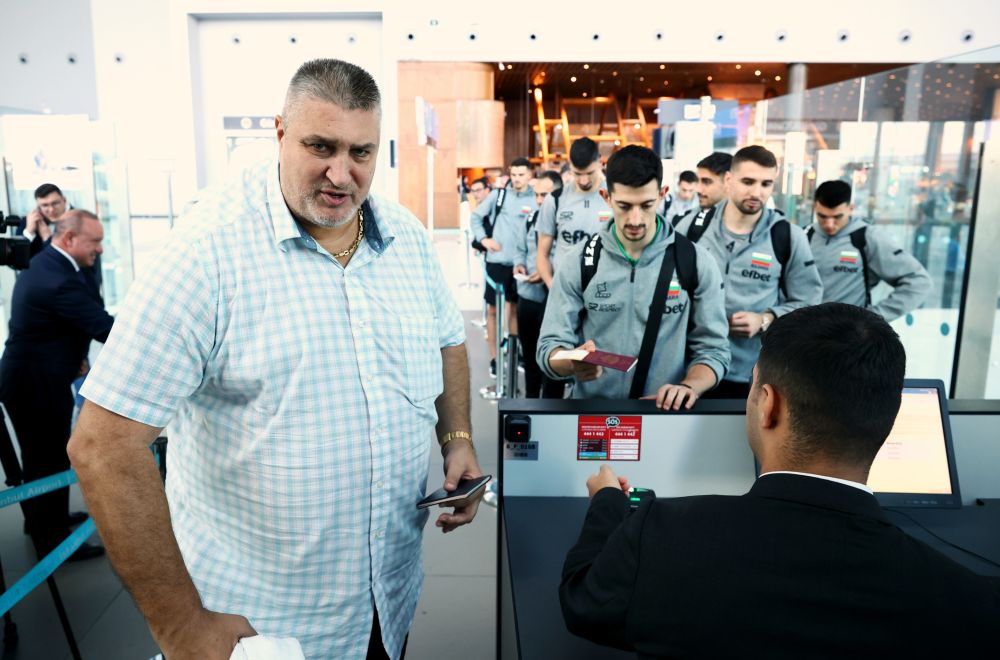 България посрещна своите герои. Момчетата от националния ни отбор по волейбол се завърнаха след грандиозния успех във Филипините. 