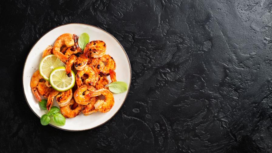 Лесни методи, с които ще почистите по-бързо скаридите