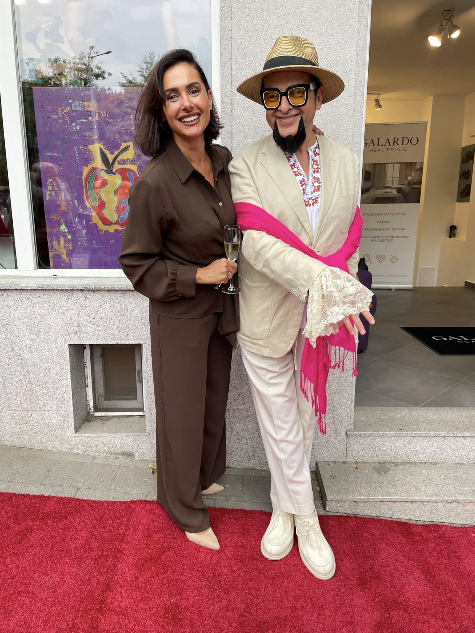 Евгени Минчев с бизнесдамата Михаела Георгиева