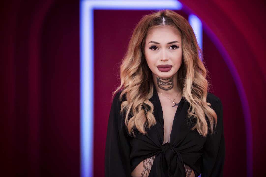 Татуистката Стефани разкри бременността си в Къщата на Big Brother