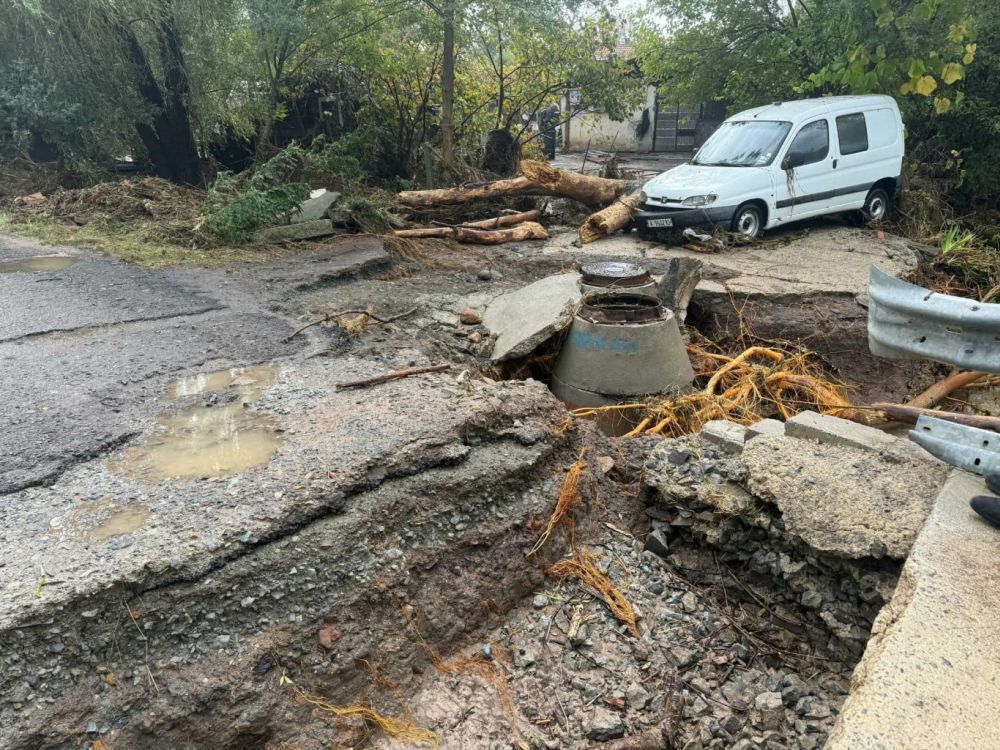 Частично бедствено положение: Бургаско под вода, задействаха и BG-ALERT