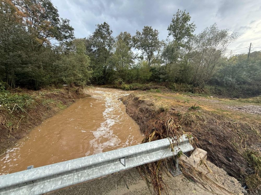 <p>Частично бедствено положение: Бургаско под вода, задействаха и BG-ALERT</p>
