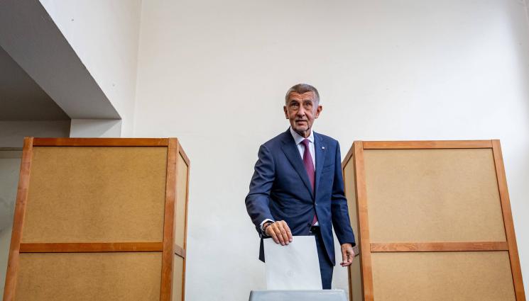 Андрей Бабиш - Националист милиардер печели изборите в Чехия