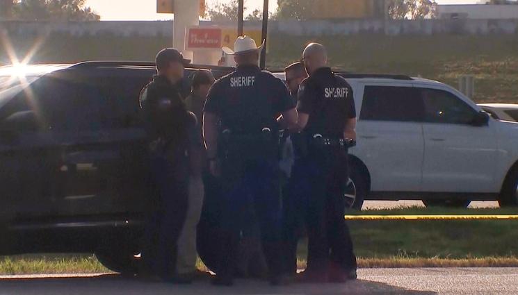 тексас - КЪРВАВА ДРАМА В ТЕКСАС: Две деца застреляни, други се борят за живота си!