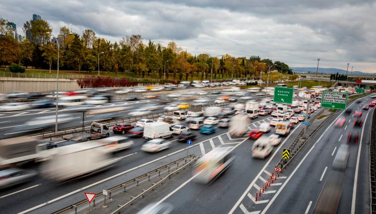 истанбул трафик - НОВИ ПРАВИЛА: Глоби до 180 000 лири и затвор за джигити!