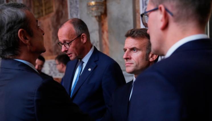 франция германия - СЛЕД ОСТАВКАТА НА Себастиан Льокорню: Берлин трепери!