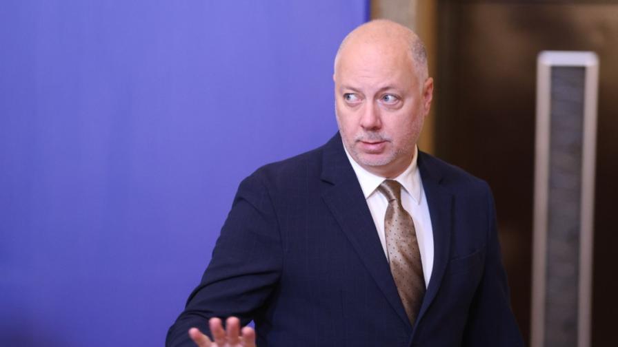 Росен Желязков: Държавата ще се намеси с техника за боклука в София