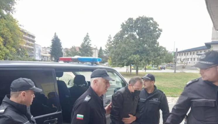 Стойчо Захариев - ОЧАКВАНО: Домашен арест за боса на подземната цигарена фабрика с продукция за 30 милиона лева (ВИДЕО)