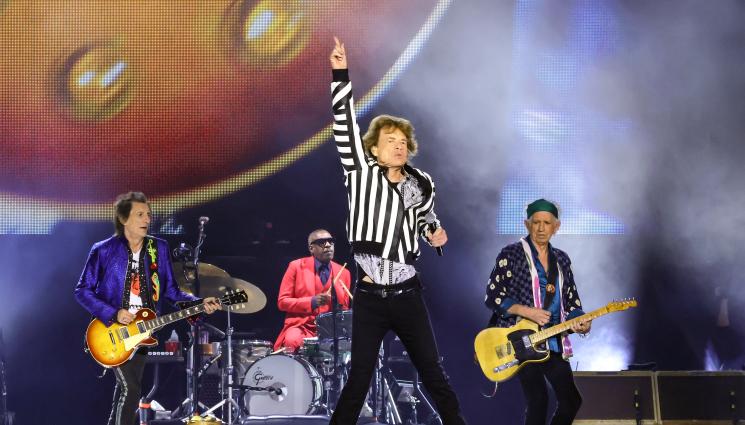 Ролинг Стоунс -  Рони Ууд от „Ролинг стоунс“ крои солов концерт в Лондон