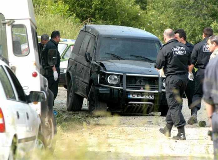 взривен джип