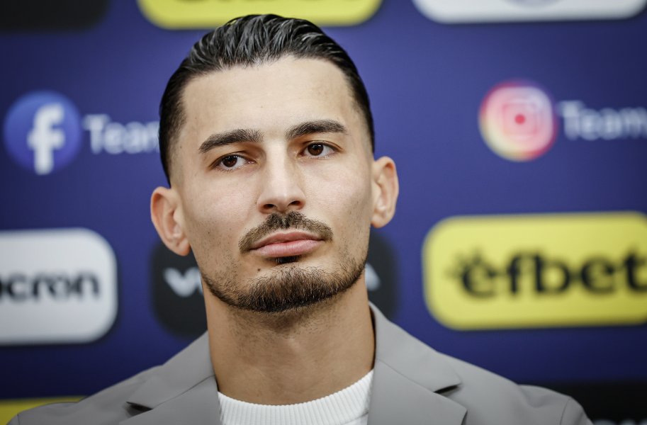 Винченцо Монтела Уурджан Чакър1