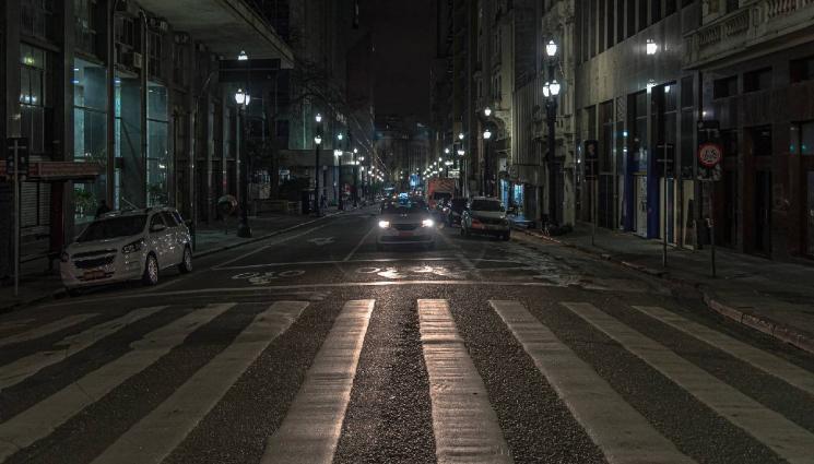 d - Китаец оцеля по чудо, лаптоп спаси живота му в Бразилия