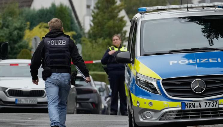 Германски полицаи Германия полиция - ИЗВЪНРЕДНО: Стрелба в Германия, има надупчени!