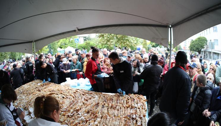 Тиквеник - 18 ФЕСТИВАЛА В ЕДИН ДЕН: Севлиево излапа 360 м тиквеник