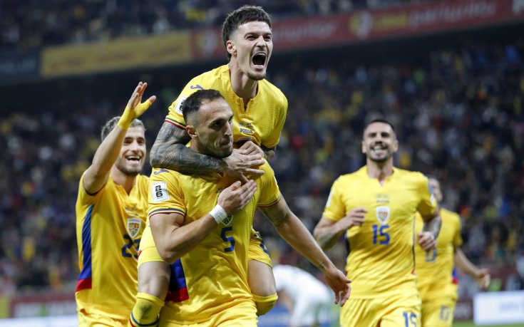 Румъния запази надеждите си живи след гол в последната секунда