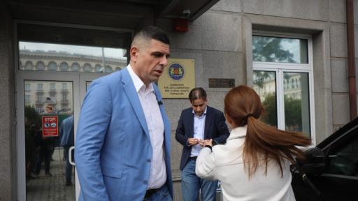 https://m.netinfo.bg/media/images/51196/51196180/512-288-pp-db.jpg