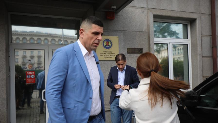 Юристи и партии в разговор за касиране на...