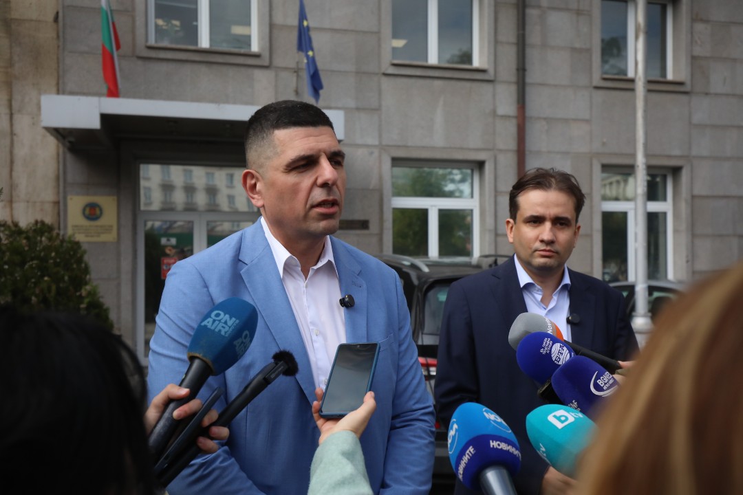 <p>ДБ търси подкрепа от ПП и ДСБ за оспорване на резултатите от изборите в Пазарджик.</p>