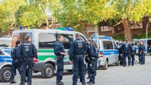 Германски следователи и финансовият регулатор БаФин BaFin са закрили над