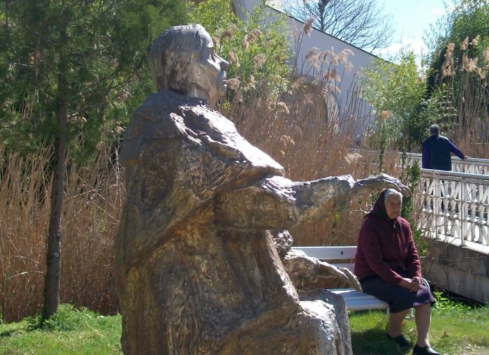 Паметникът на Ванга