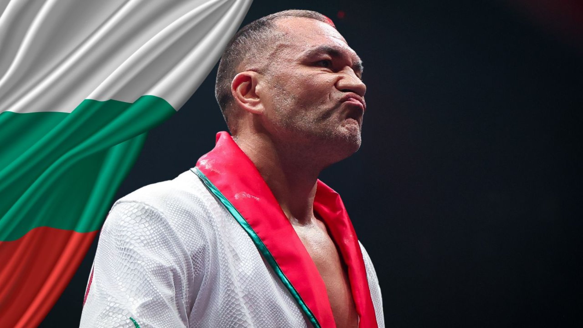 Носителят на регулярната световна титла в тежка категория на Световната