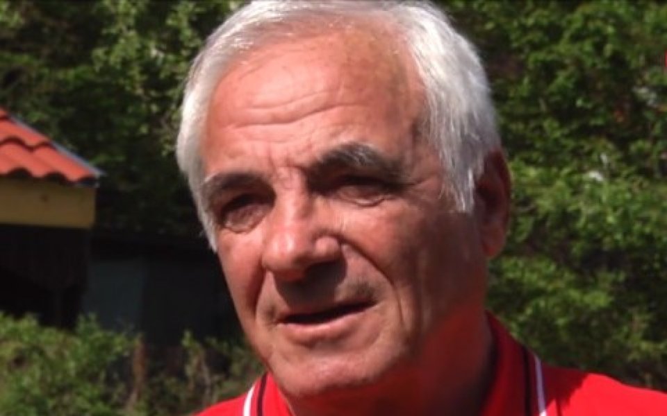 Левски почете легендарния Иван Зафиров