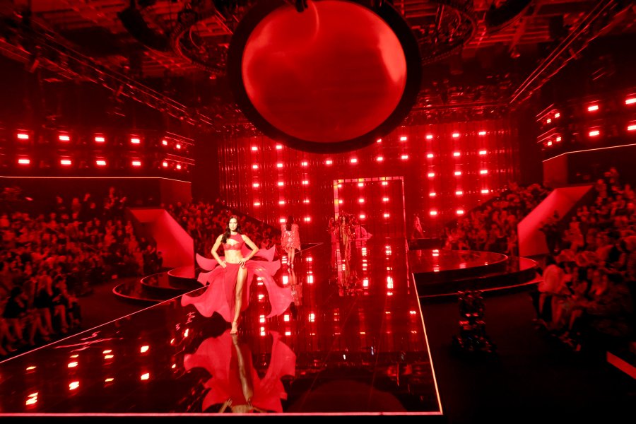 Ирина Шейк1