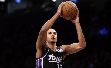 Крило на Сакраменто подписва нов многомилионен договор