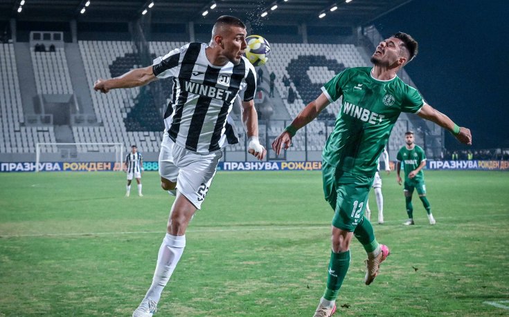 Локомотив Пловдив си тръгна с три точки от Враца след драма в края