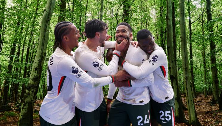 Челси удари Нотингам - Челси с разходка в гората