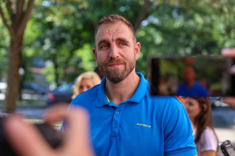 Крадци разбиха и ограбиха клуба на доброволците от Спасителен клуб