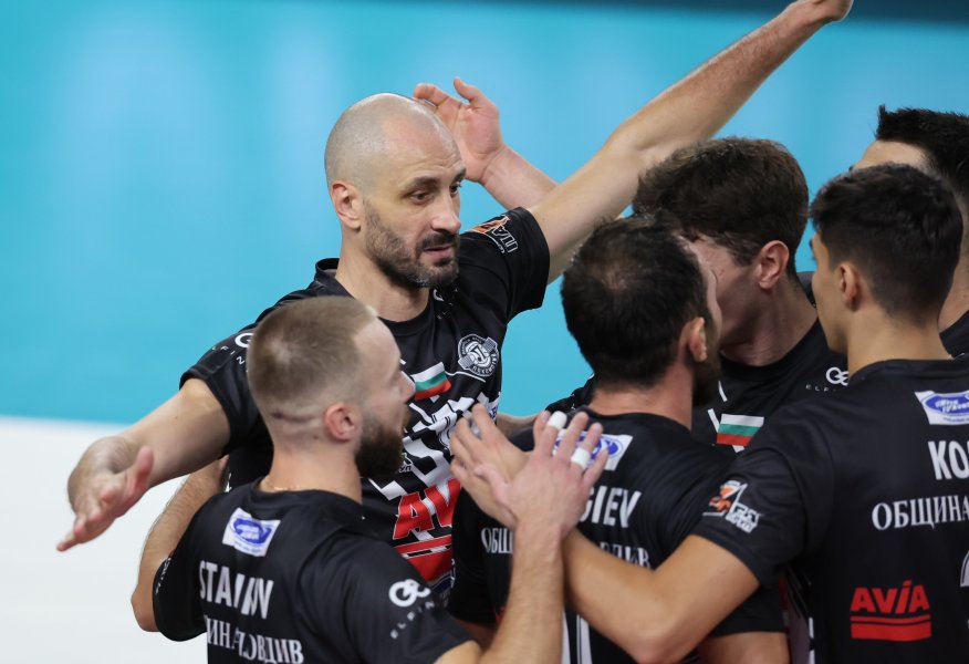 Матей Казийски и Локомотив Авиа Нефтохимик1